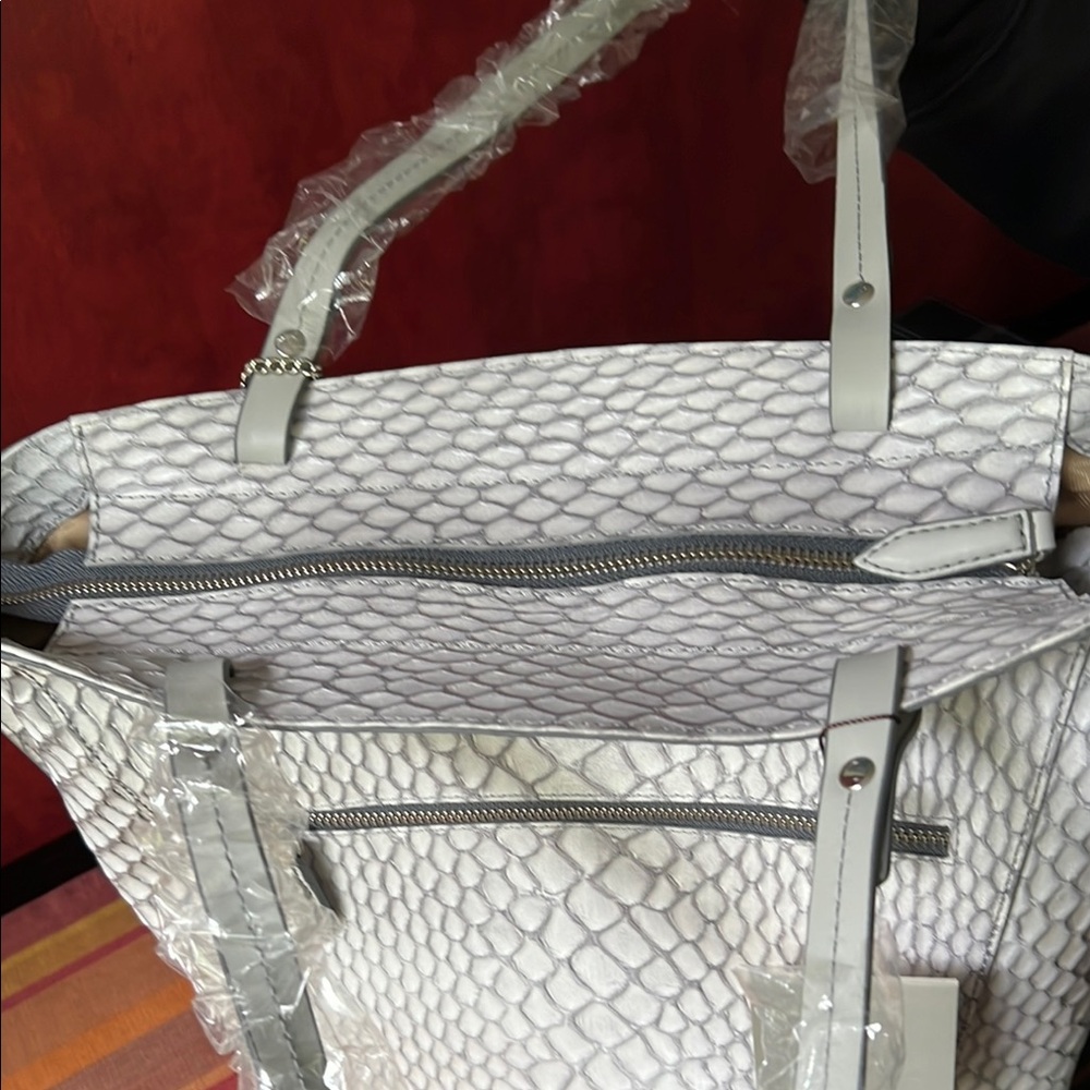 Silver Tote Bag - Picture 5 of 7